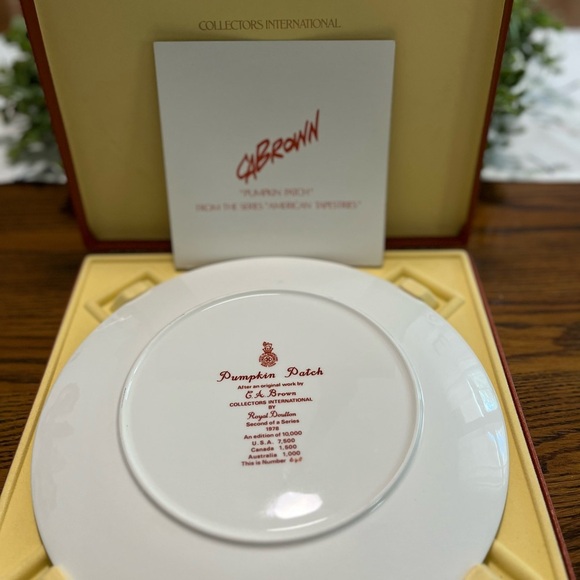 Royal Doulton Pumpkin Patch by CA Brown 1978 Series American Tapestries Charger - Picture 3 of 5